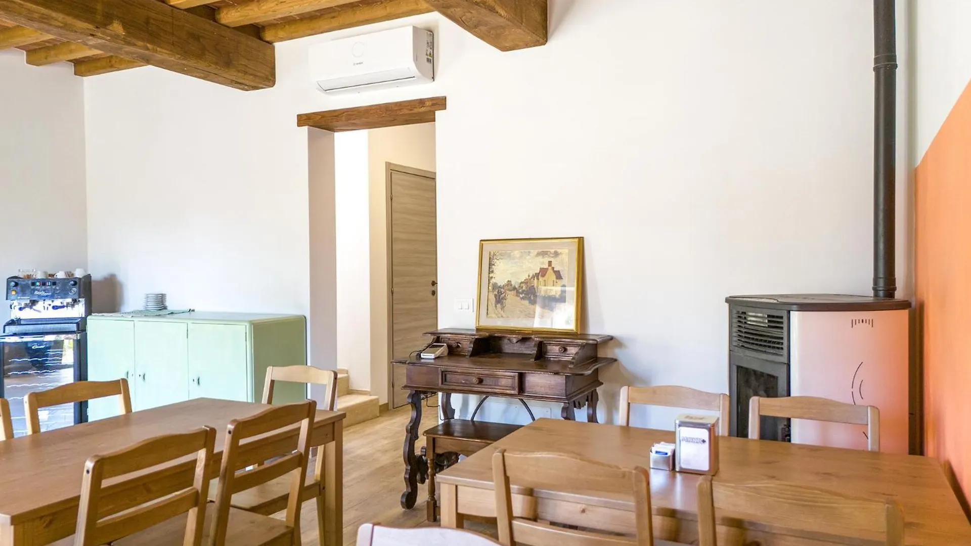 Agriturismo Podere Caneto Oliveto  Italy