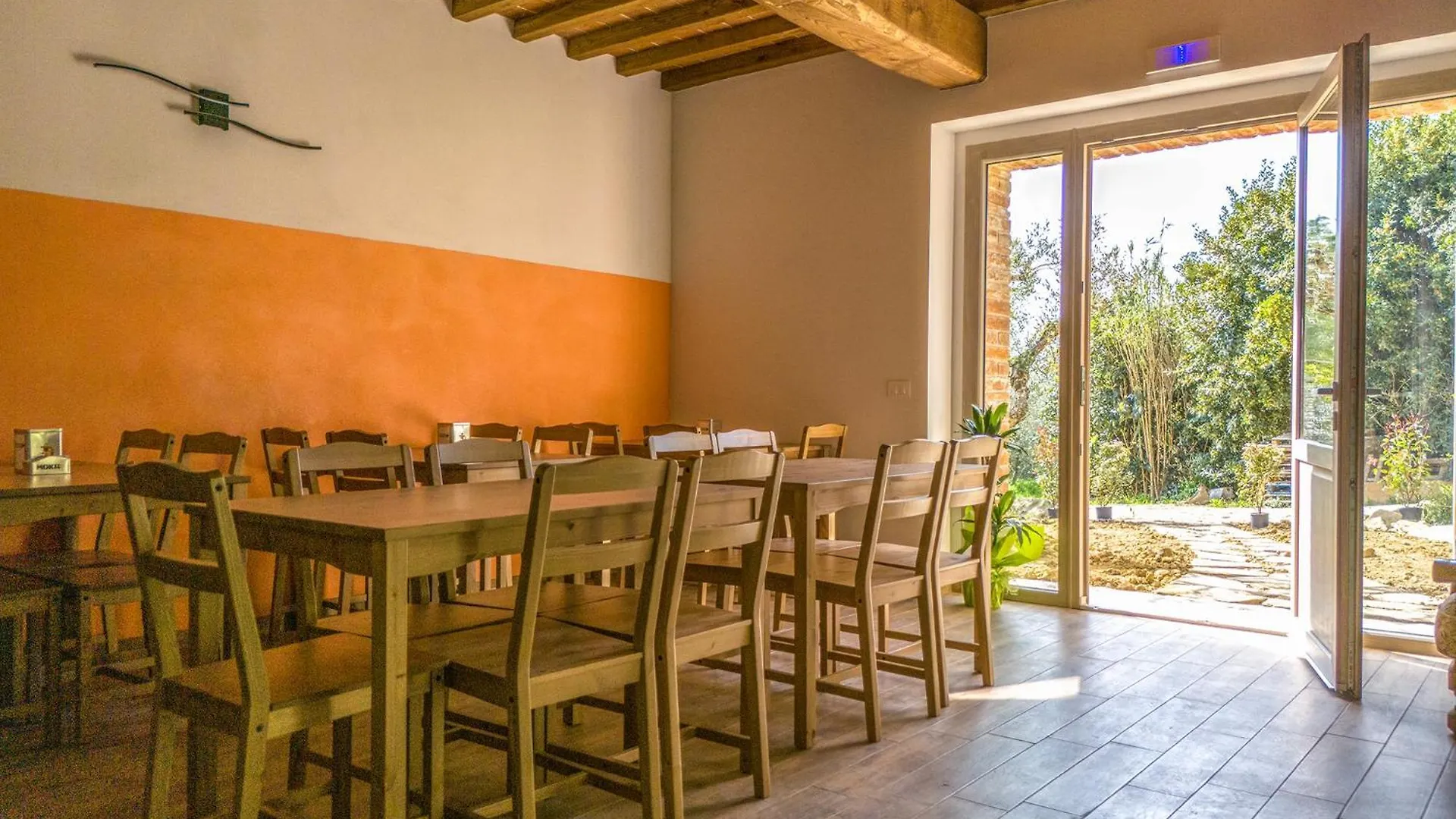 Agriturismo Podere Caneto Oliveto  0*, Oliveto (Arezzo) Italy